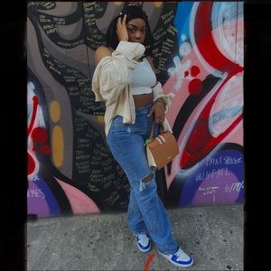 Meet your Posher, Emilie